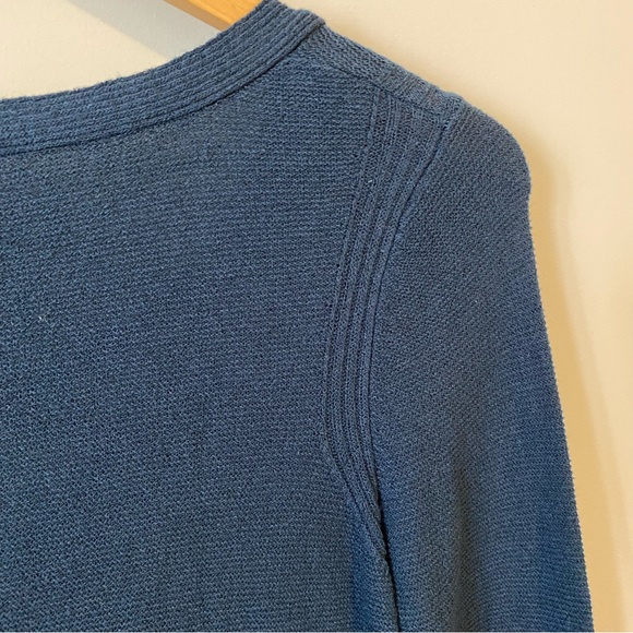 Free People women’s blue Crisscross V-Neck Tunic Sweater - Size extra small XS - Picture 7 of 12